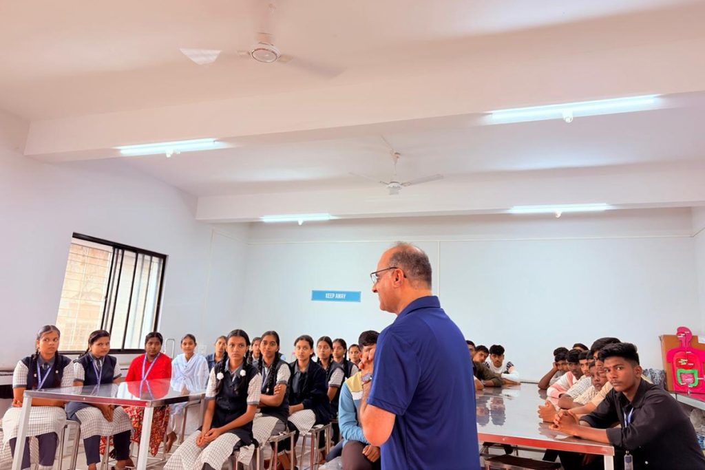 20260624-ph-in-smtindira-g-mvjc-kolhapur-mh